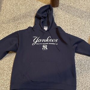Yankee MLB Hoodie Blue Sweater